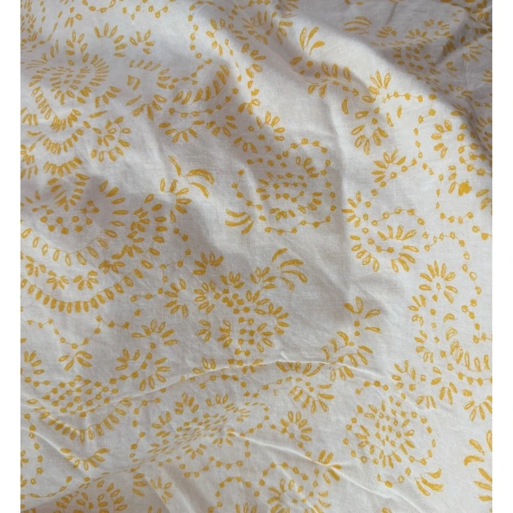IKEA AKERTISTEL Duvet Cover King SZ Yellow White Reversible Pillowcase 102 X 85